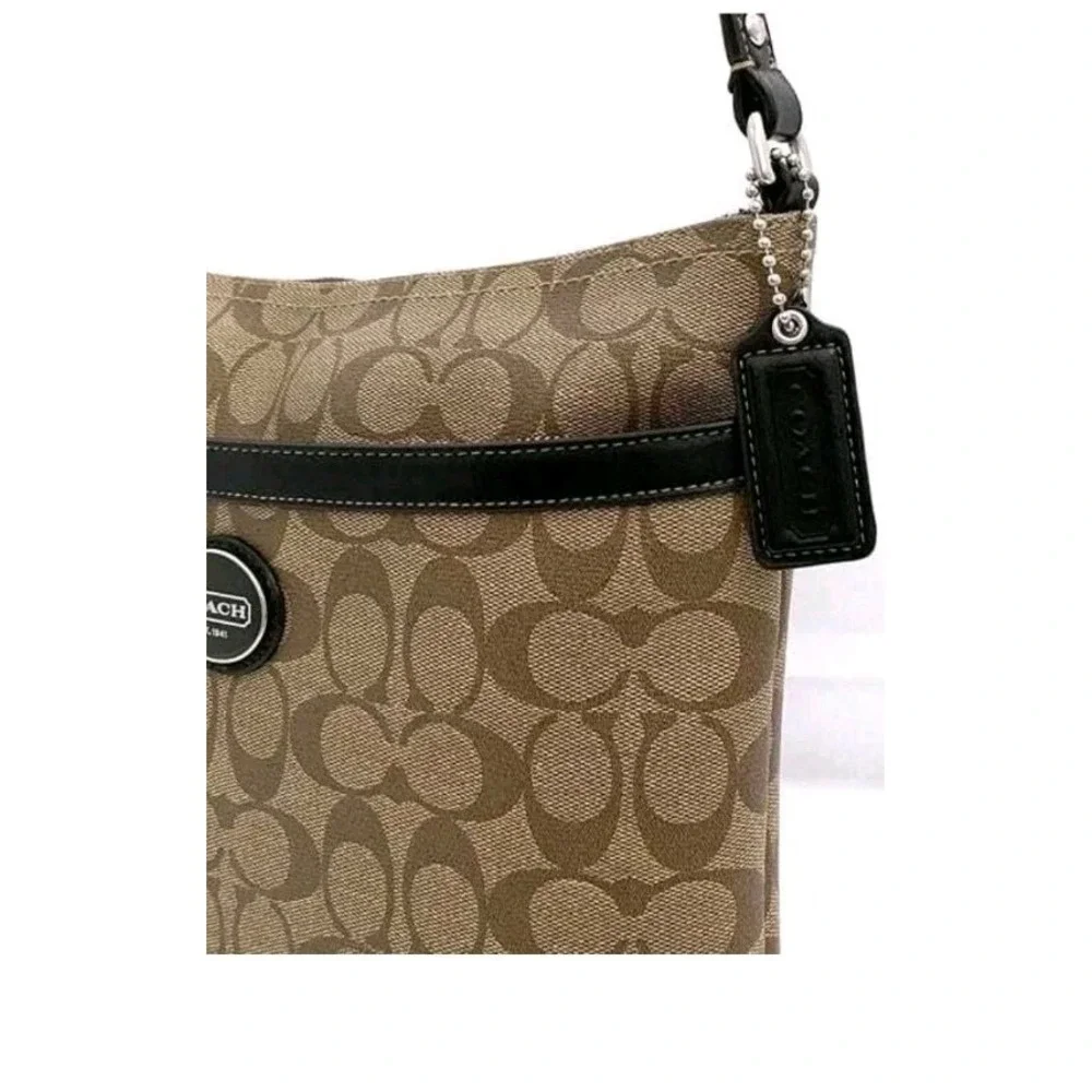 Coach Shoulder Bag 22534 Brown Signature CREED F18926 WOMENS PVC #1488